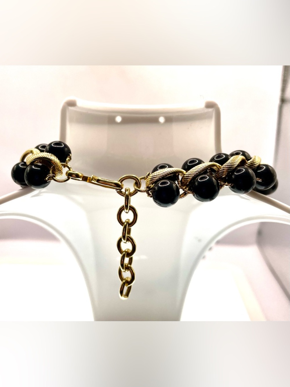 Vintage Monet Black Bead Gold Tone Necklace Statement Chain Strung Signed 1980s - Picture 5 of 9